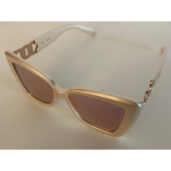 Quay Australia Cat Eye Chain Link Sunglasses – Pearl White/Rose Gold - Picture 7 of 7